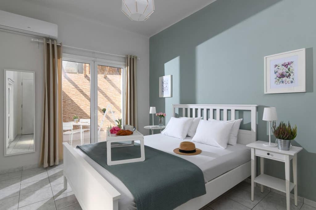 Stylish Apartment By City Center B Ираклио Екстериор снимка